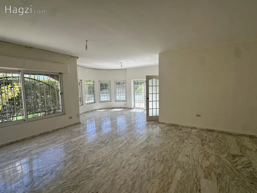 Independent Ground Floor of a Villa for Rent in Khalda - Image 1