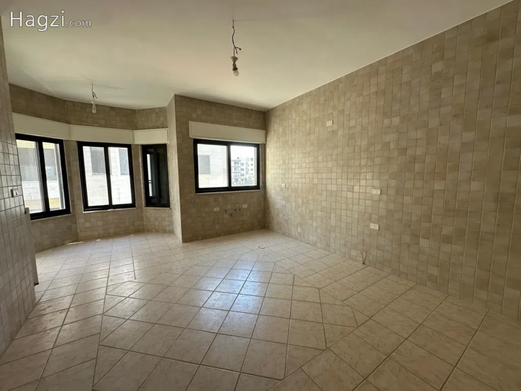 apartment for rent in Deir Ghbar - Image 1