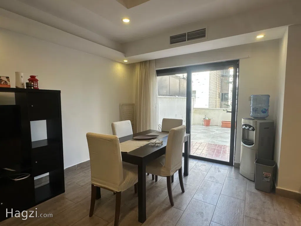 Furnished apartment for rent in Al Shmesani - Image 1