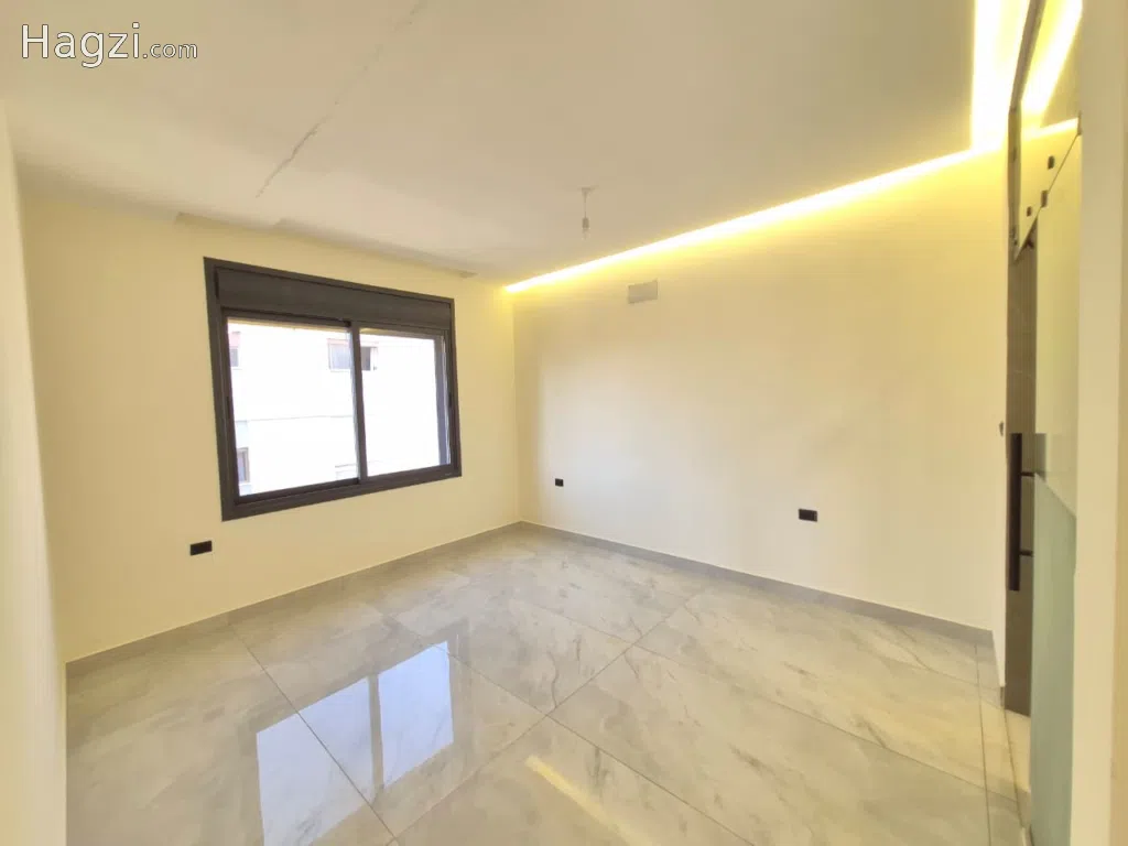 🏡 شقق فاخرة للبيع | أم أذينة — الصورة 11 من 13