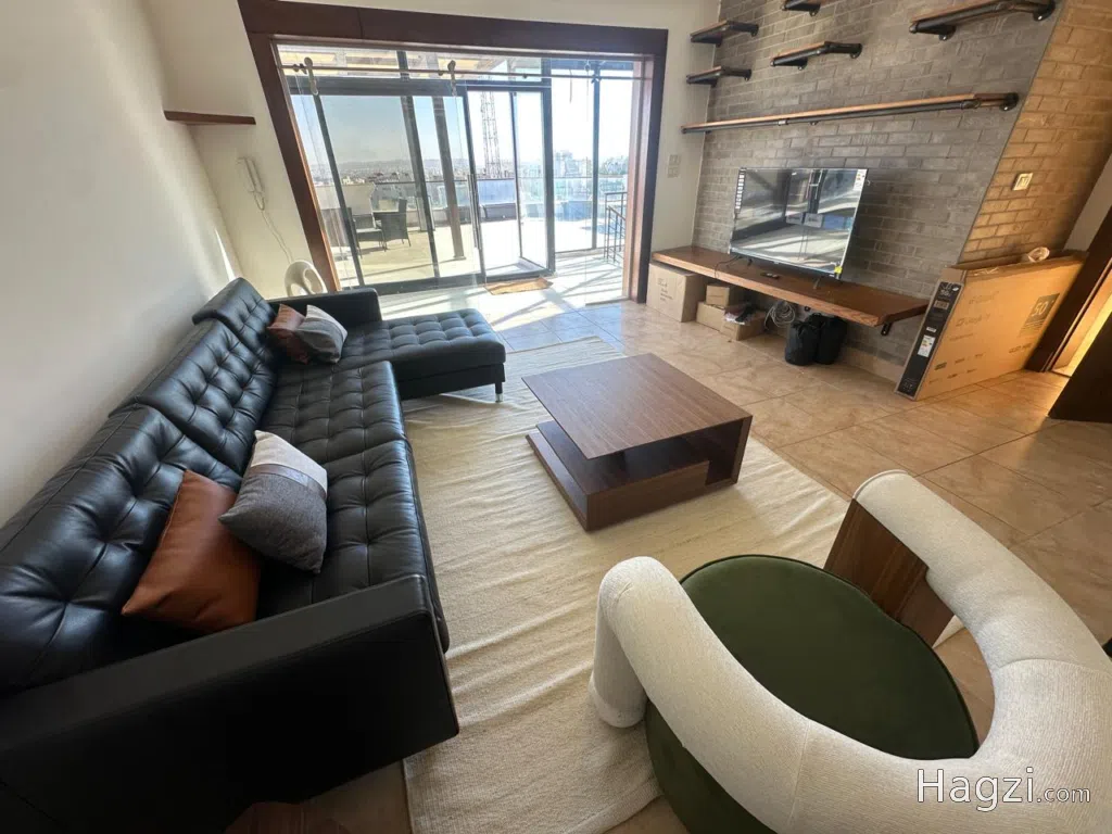 Furnished apartment for rent in Um Uthaina - Image 1