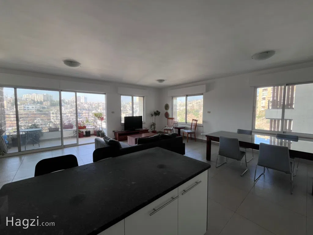 Three bedroom apartment for rent in Abdou - Image 1