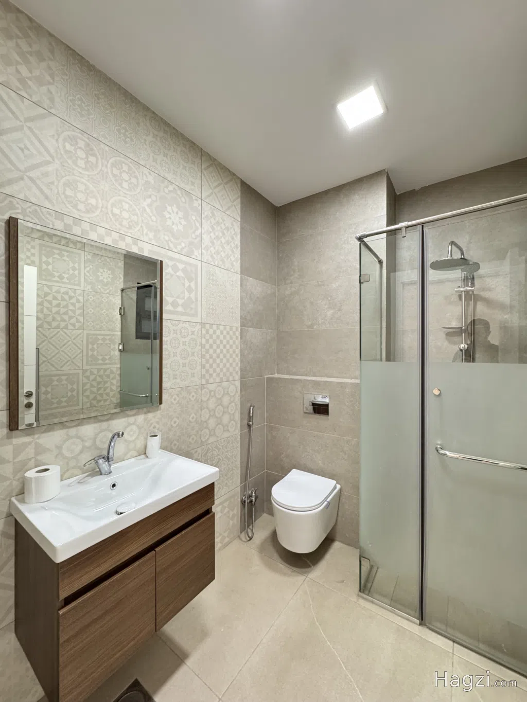 Three bedroom apartment for rent - Image 1