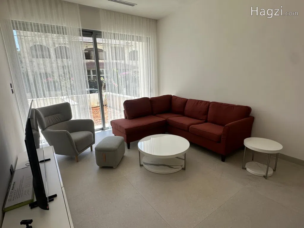 Brand new Furnished apartment in Al Sweifyeh - Image 1