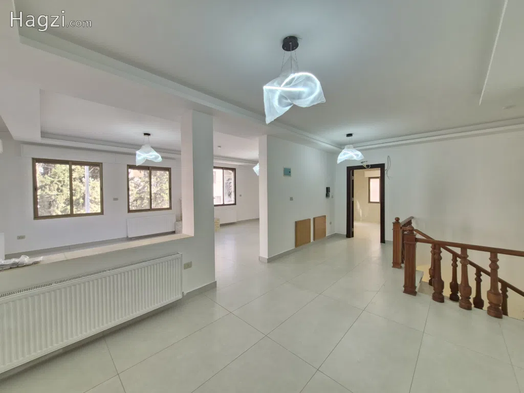 Unfurnished Duplex-apartment for rent in Abdoun - Image 1