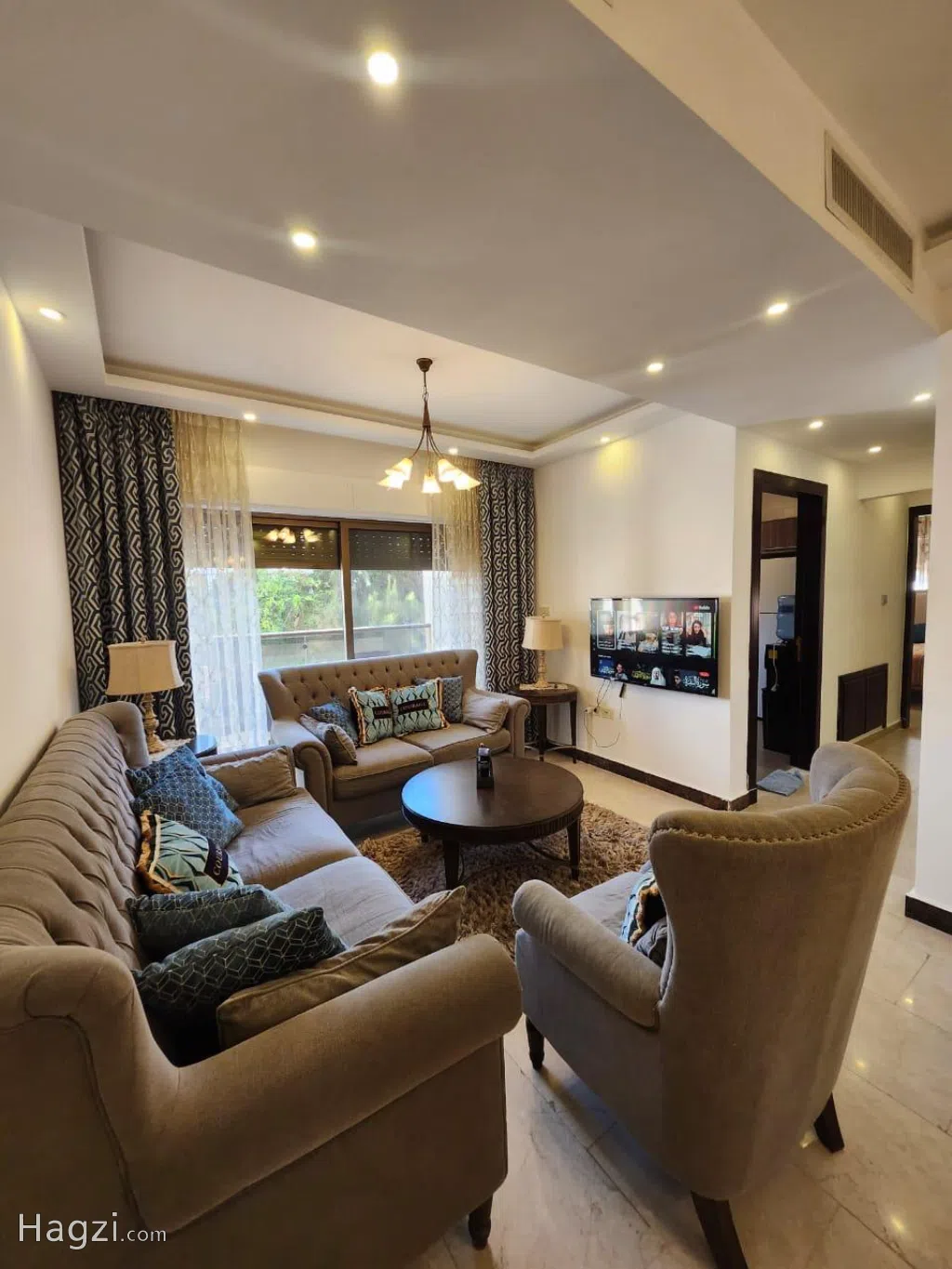 Furnished apartment for rent in Al Shmesani - Image 1