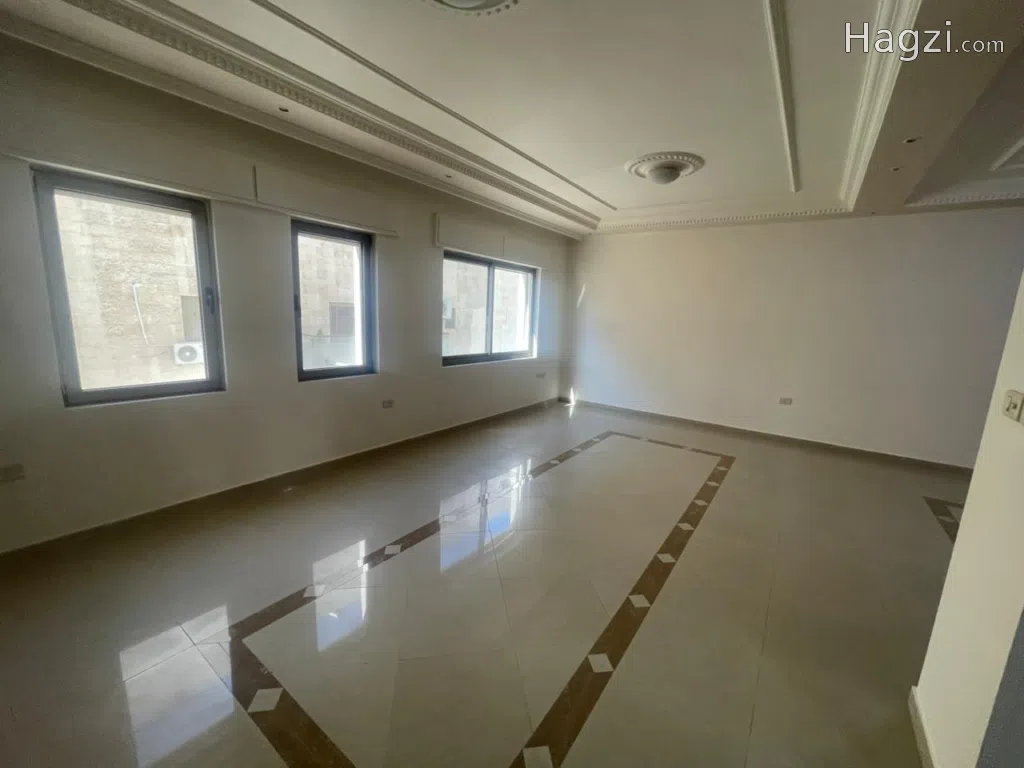 Apartment for rent in Deir Ghbar - Image 1