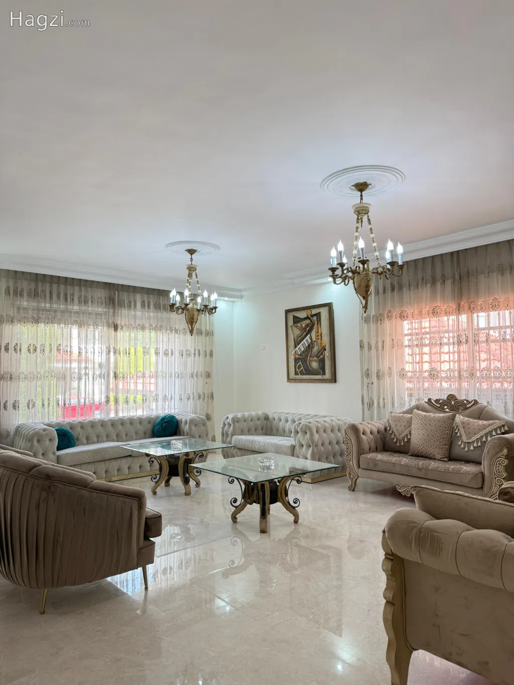 Unfurnished apartment for rent in Swefiyeh - Image 1