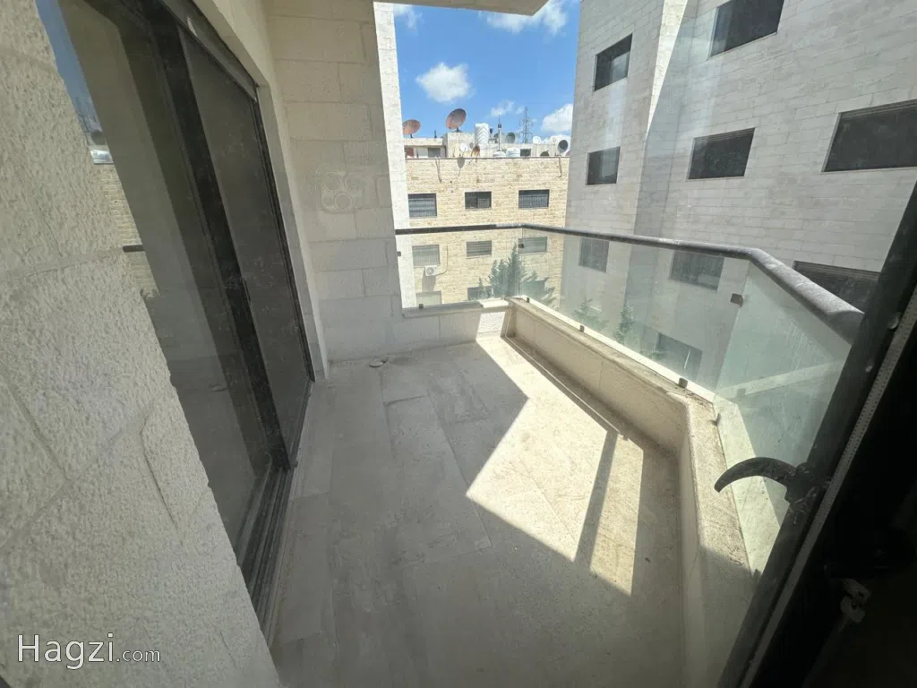 apartment for rent in Deir Ghbar - Image 1