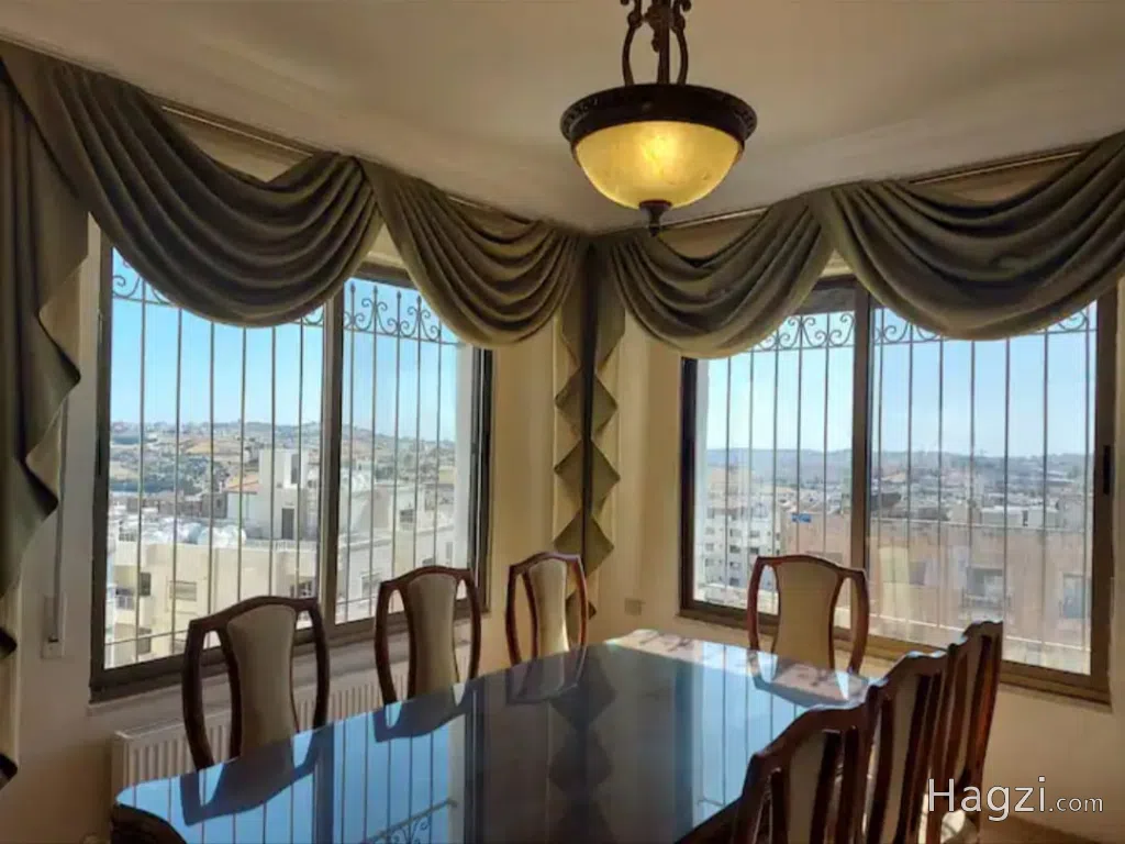 Spacious Apartment in Deir Ghbar for Sale - 200 sqm - Image 1