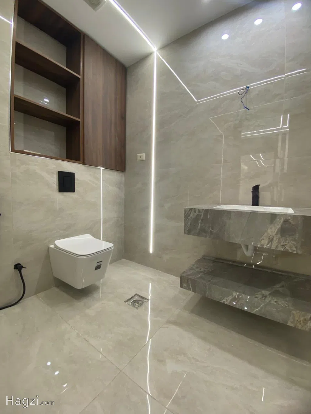 Apartment for Sale - Image 1