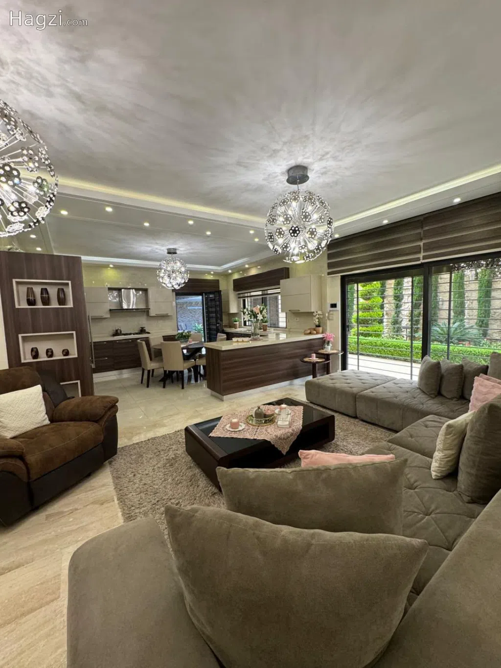 Luxurious Ground-Floor Apartment with Private Garden in Dahiet Al-Araz - Image 1