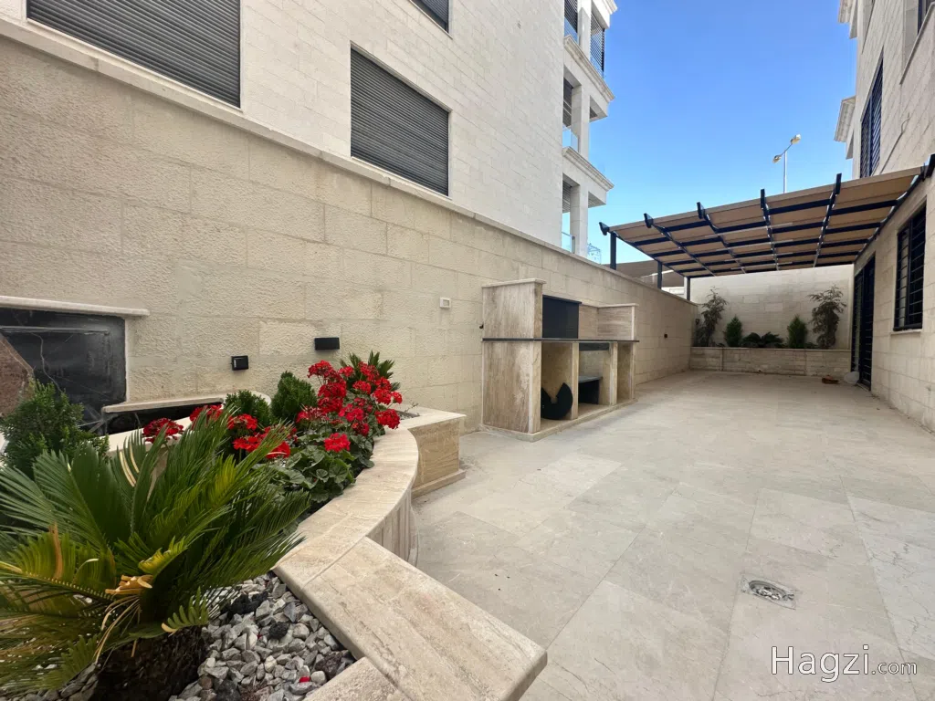 Unfurnished Apartment For Rent In Deir Ghbar - Image 1