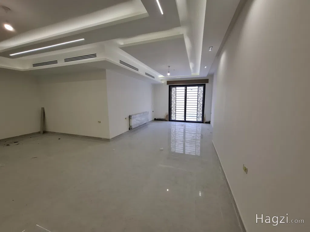 Unfurnished apartment to Rent - Image 1