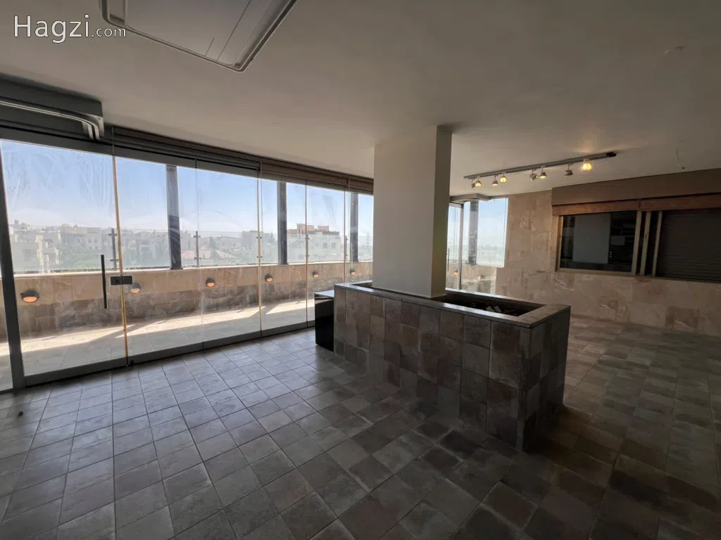 Luxury Apartment with Roof for Sale - Image 1