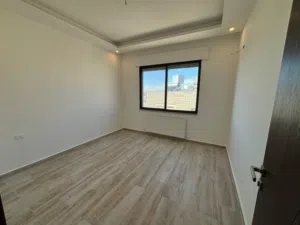 Unfurnished apartment to Rent  - Secondary Image 1