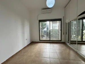 Unfurnished Apartment For sale In Abdoun - Secondary Image 1