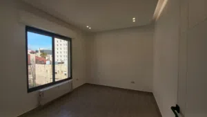 Apartment for sale in Um Uthaina - Secondary Image 3