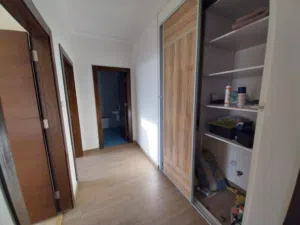 Unfurnished apartment to Sale - Secondary Image 3