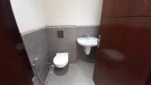 Unfurnished Apartment for Sale Abdoun  - Secondary Image 2