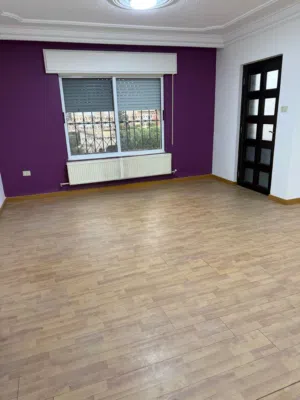 Apartment For Sale In Al Swefiyeh - Secondary Image 2