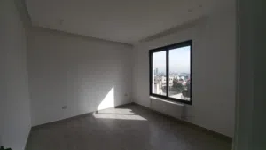 Apartment for sale in Um Uthaina - Secondary Image 2