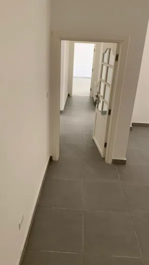Apartment For sale in Al Shmesani - Secondary Image 1