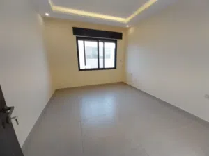 Unfurnished apartment to Rent  - Secondary Image 3