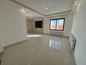 Unfurnished apartment to Rent  - Secondary Image 2
