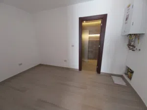 Unfurnished apartment to Rent  - Secondary Image 1