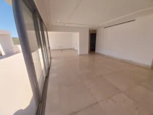 Unfurnished apartment to Rent  - Secondary Image 1