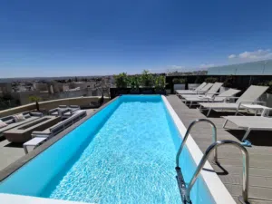 Spacious two-bedroom apartment with a shared rooftop. - Secondary Image 3