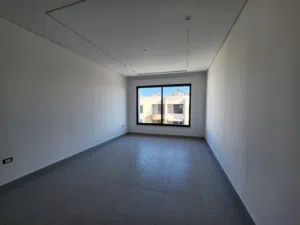 Apartment for sale in Um Uthaina - Secondary Image 1