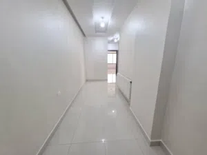Unfurnished apartment to sale - Secondary Image 3