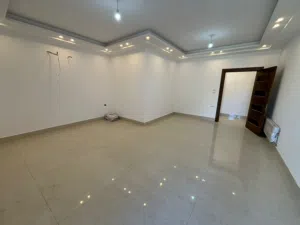 Unfurnished apartment to Rent  - Secondary Image 1