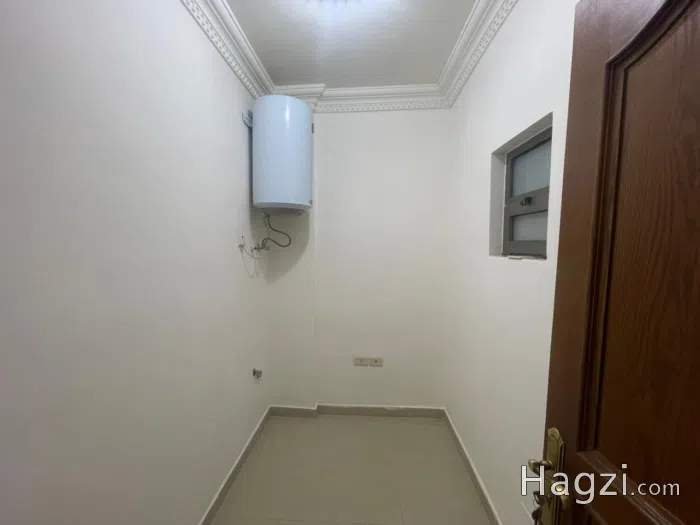 Apartment for rent in Deir Ghbar - Secondary Image 3