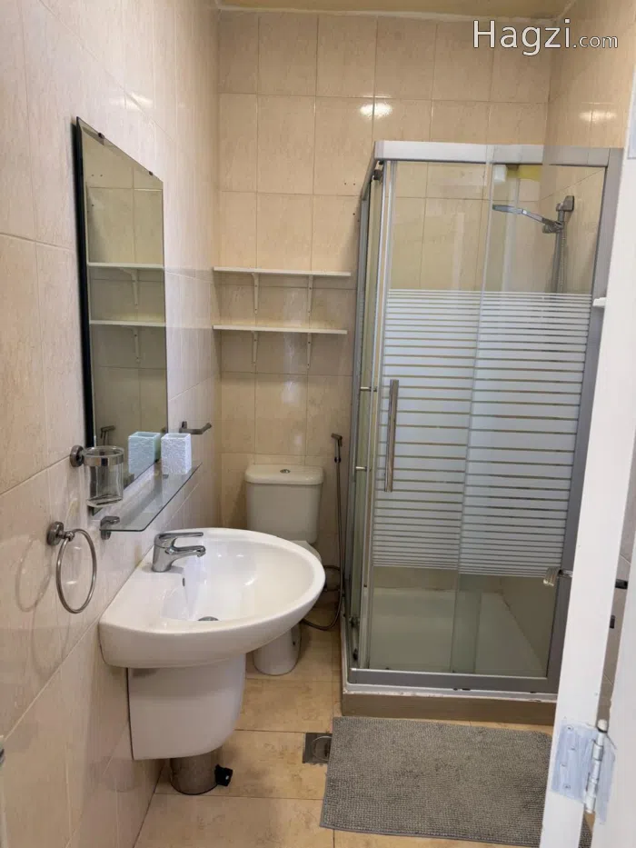 Studio  for rent - Secondary Image 3