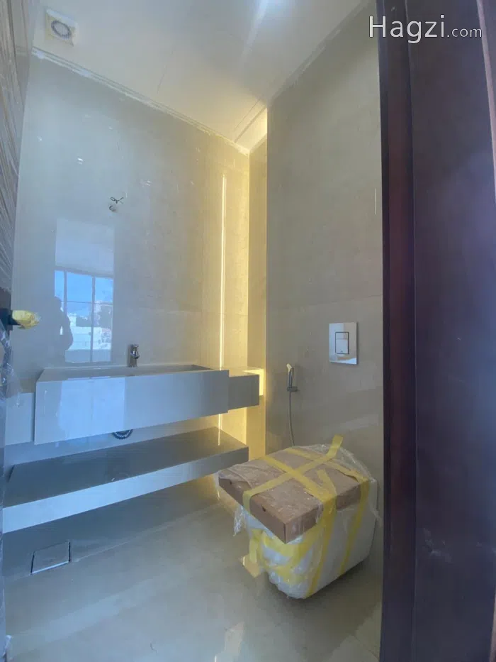 Apartment for Sale - Secondary Image 2