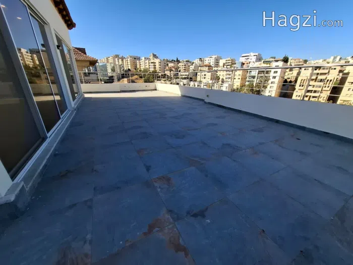 Unfurnished apartment to Rent - Secondary Image 2