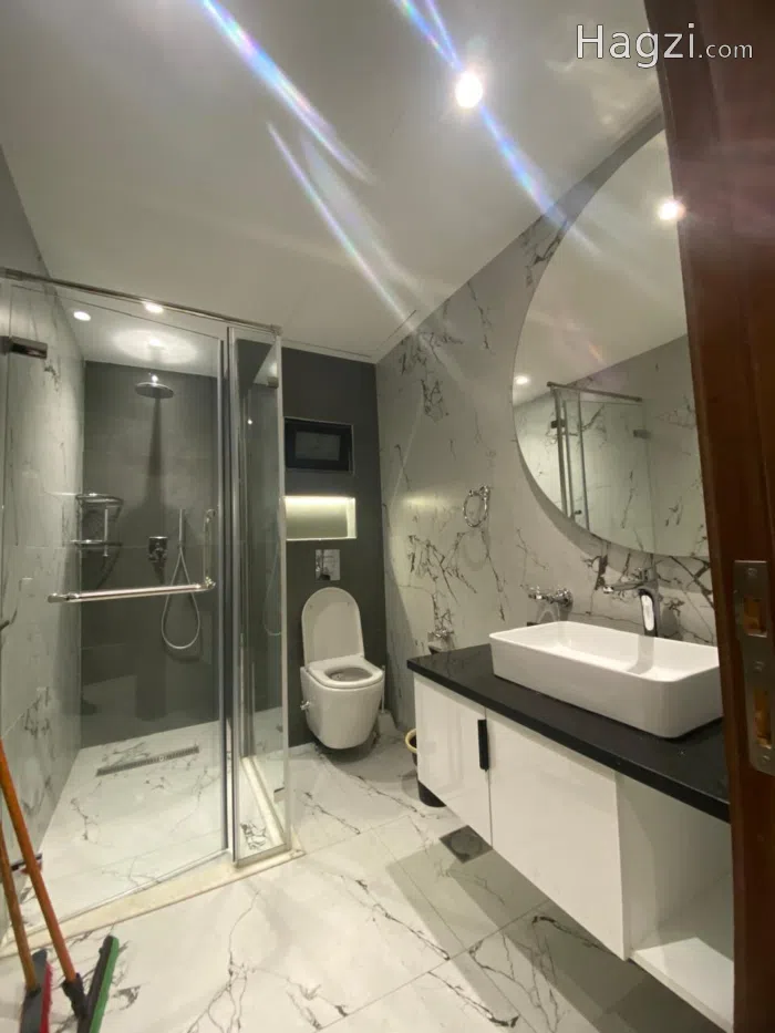 Furnished Studio to Rent in Um Al Summaq - Secondary Image 1