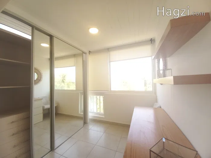 Furnished Roof For Rent In Abdoun  - Secondary Image 2