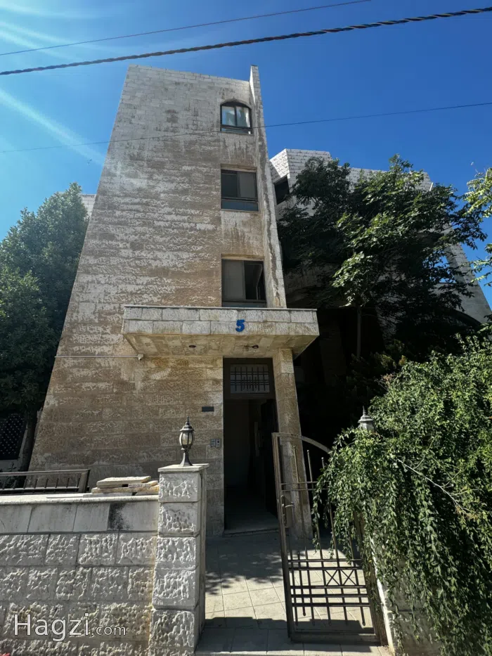 Residential Apartment in the Prestigious Deir Ghbar Neighborhood