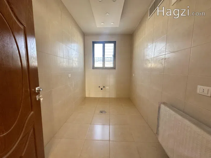 Unfurnished Apartment For Rent In Deir Ghbar - Secondary Image 1