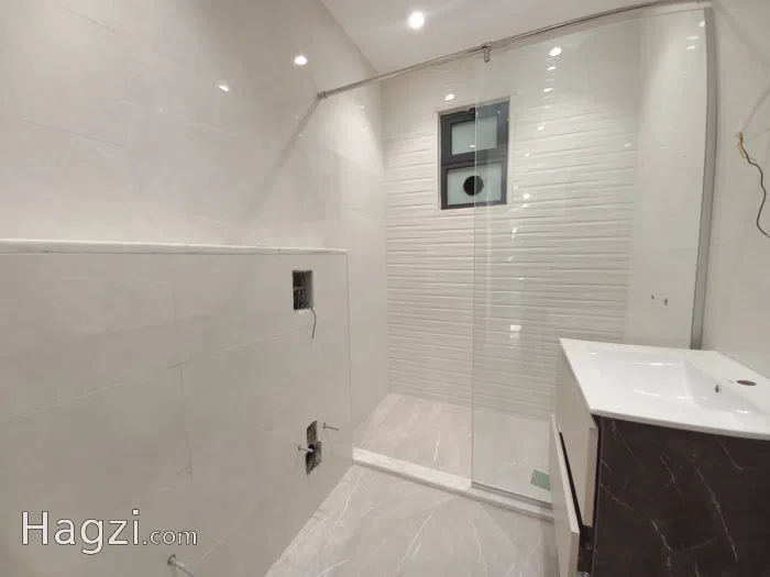 Apartment For Sale in Deir Ghbar - Secondary Image 3
