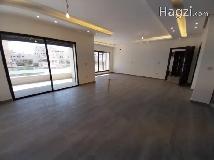 Unfurnished apartment to Rent  - Secondary Image 1