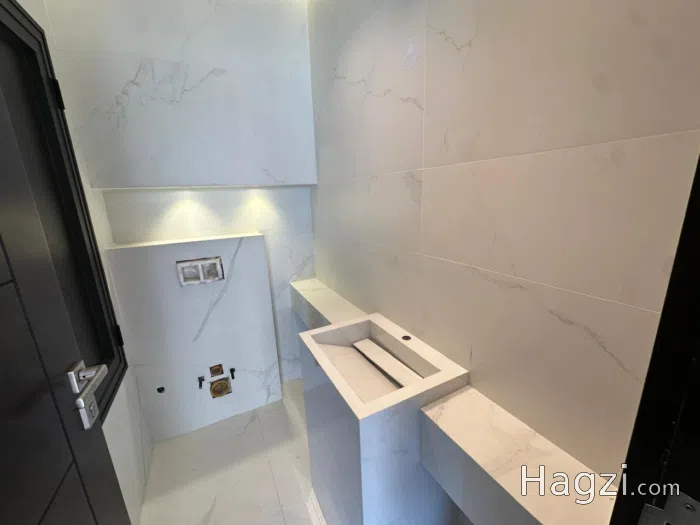 Unfurnished Roof for Sale in Dabouq - Secondary Image 1