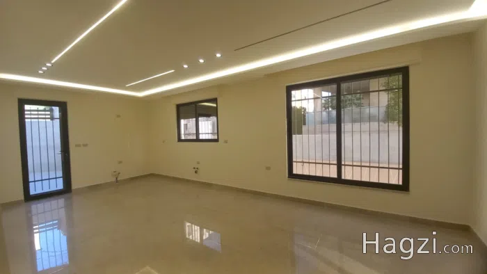 Apartment for sale in Um Uthaina Apartment for sale in Um Uthaina