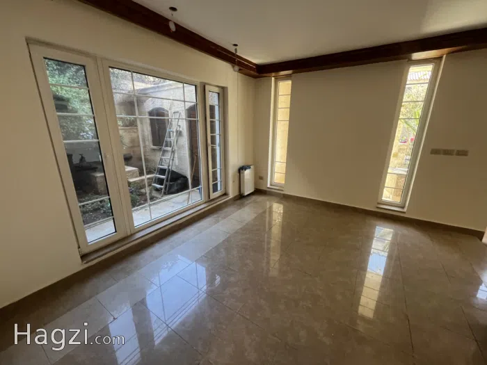 Three bedroom apartment for rent - Secondary Image 3