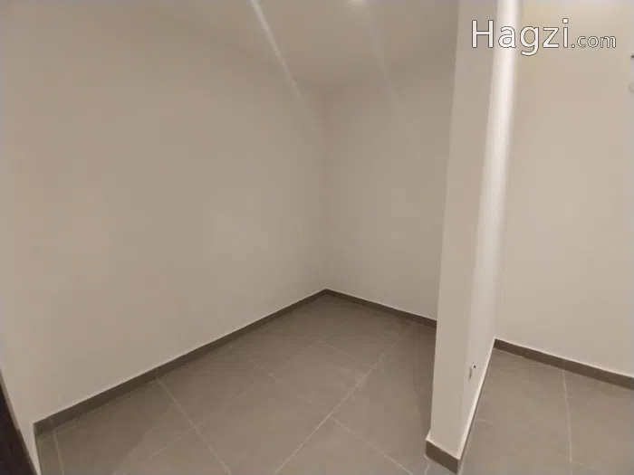 Unfurnished apartment for Sale Dabouq - Secondary Image 2