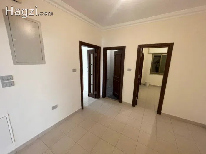 Unfurnished Part Of Villa Apartment For Rent in khalda  - Secondary Image 1